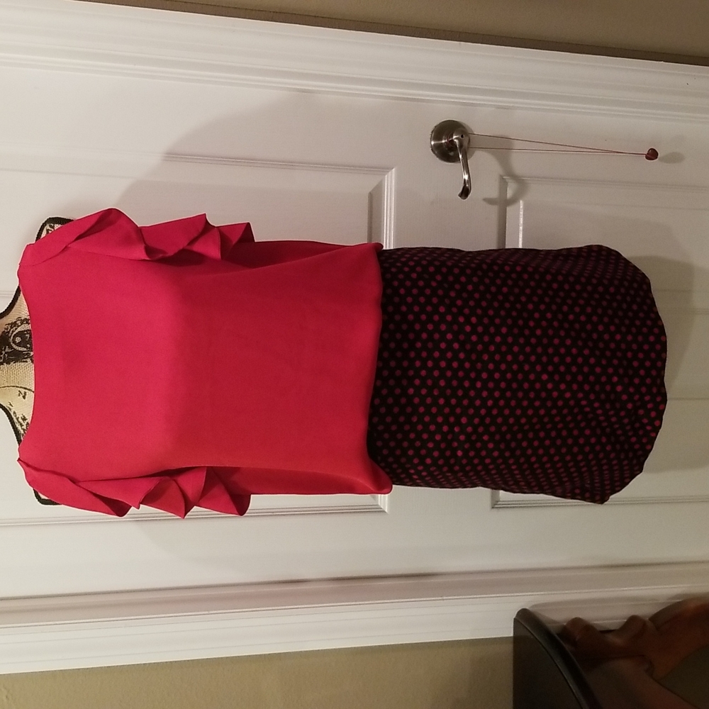 Banana Republic gorgeous red sleeveless blouse S